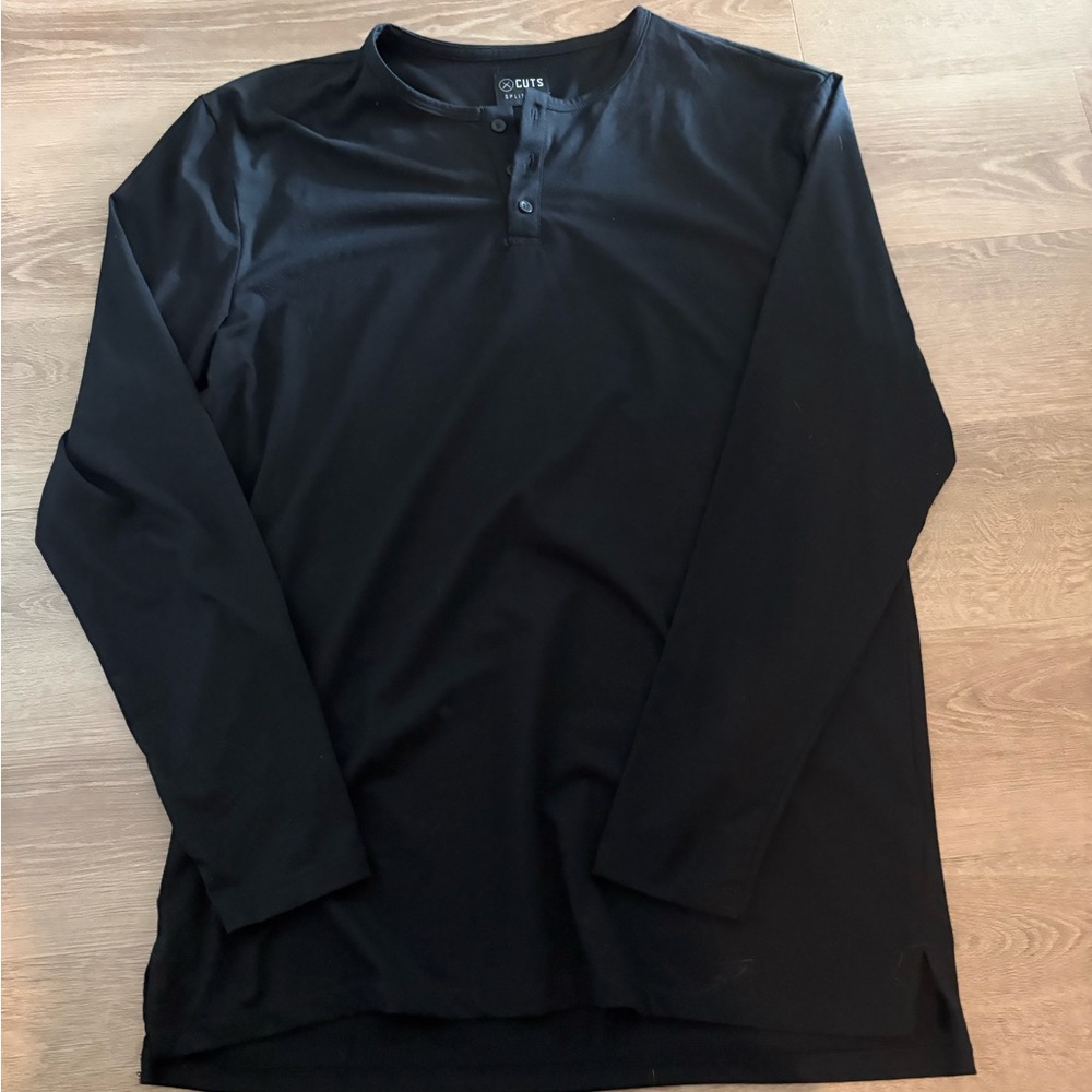 Cuts Clothing Men's Black Long Sleeve Shirt